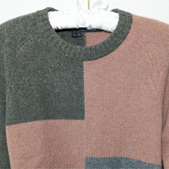 360 Cashmere Hailey 100% Cashmere Brown Black Sweater - Picture 7 of 14